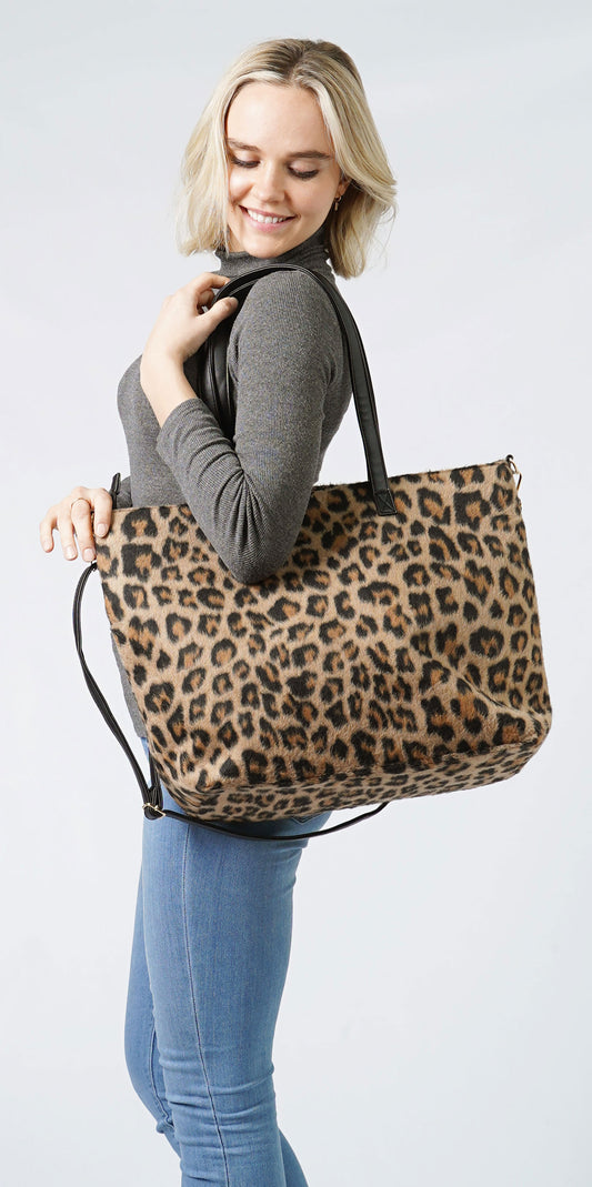 LEOPARD WEEKEND TOTE BAG + POUCH SET