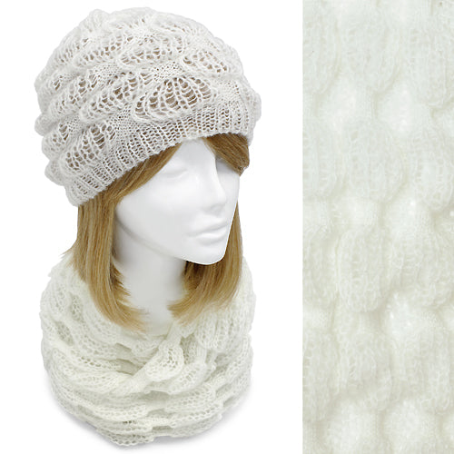 INFLATED BUBBLE KNIT BEANIE & INFINITY SCARF SET