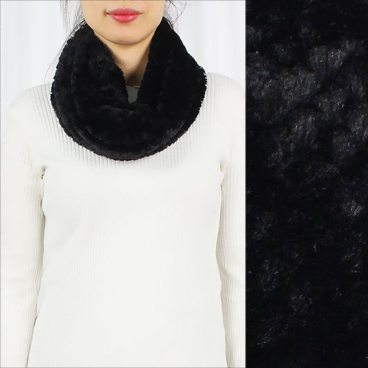 TEXTURED FAUX FUR TWISTED TUBE