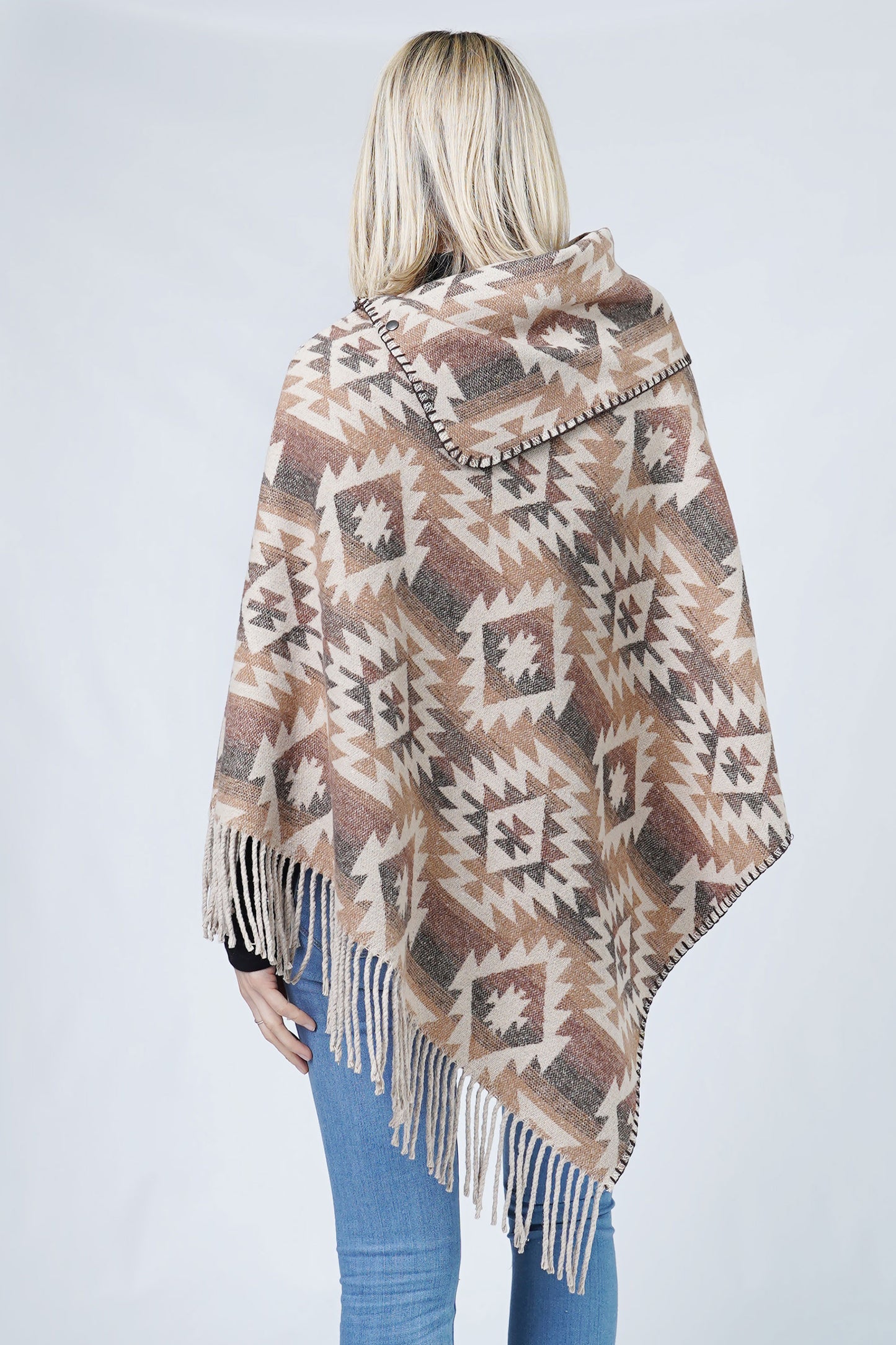 WESTERN PATTERN PONCHO W/TASSEL