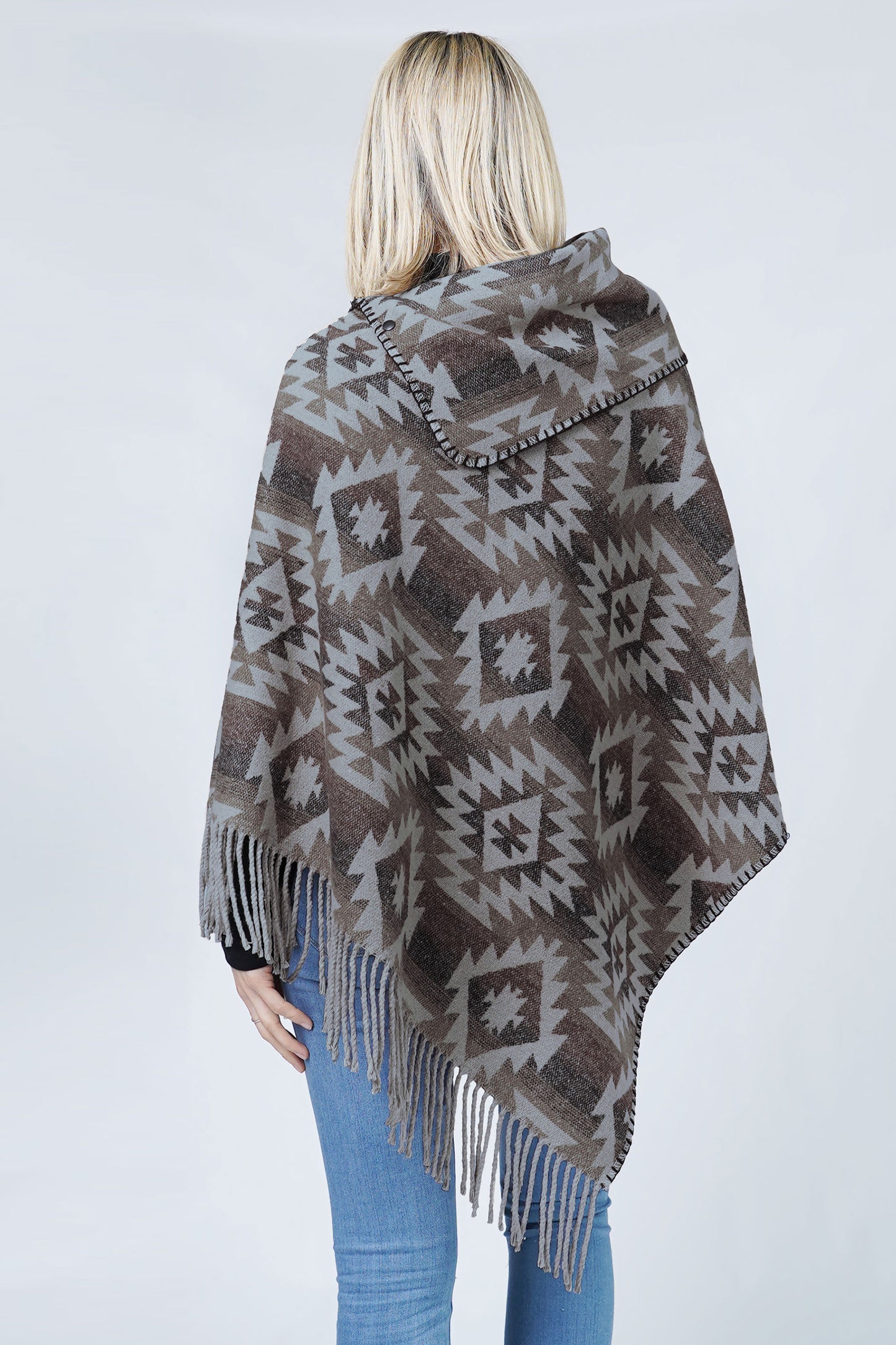 WESTERN PATTERN PONCHO W/TASSEL