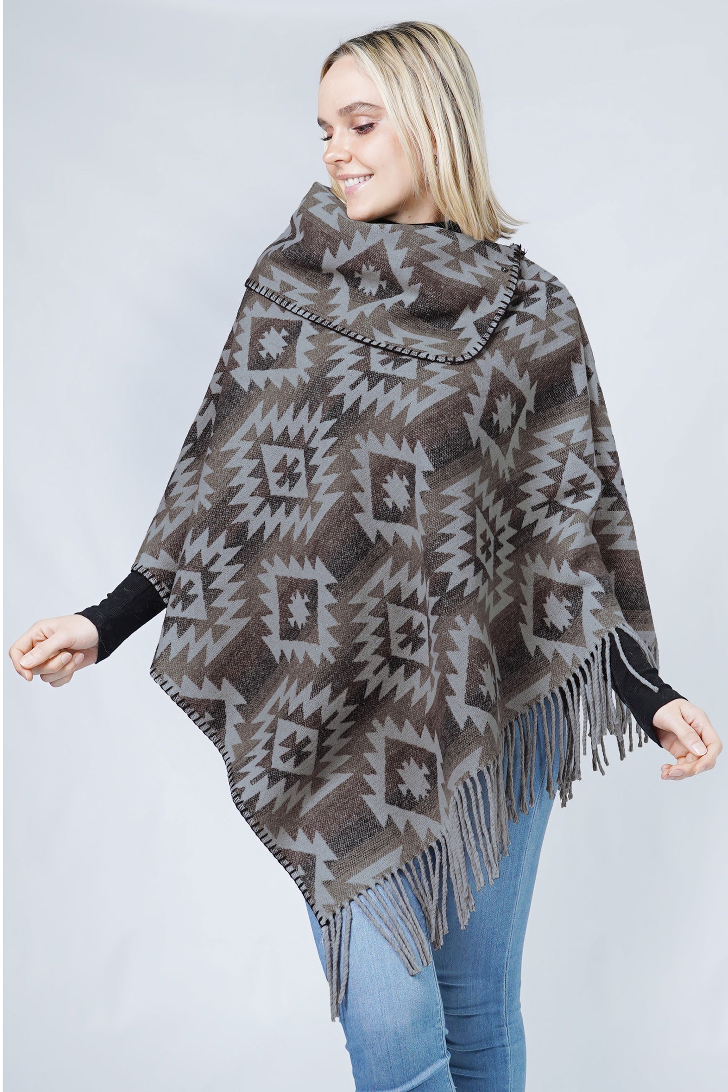 WESTERN PATTERN PONCHO W/TASSEL