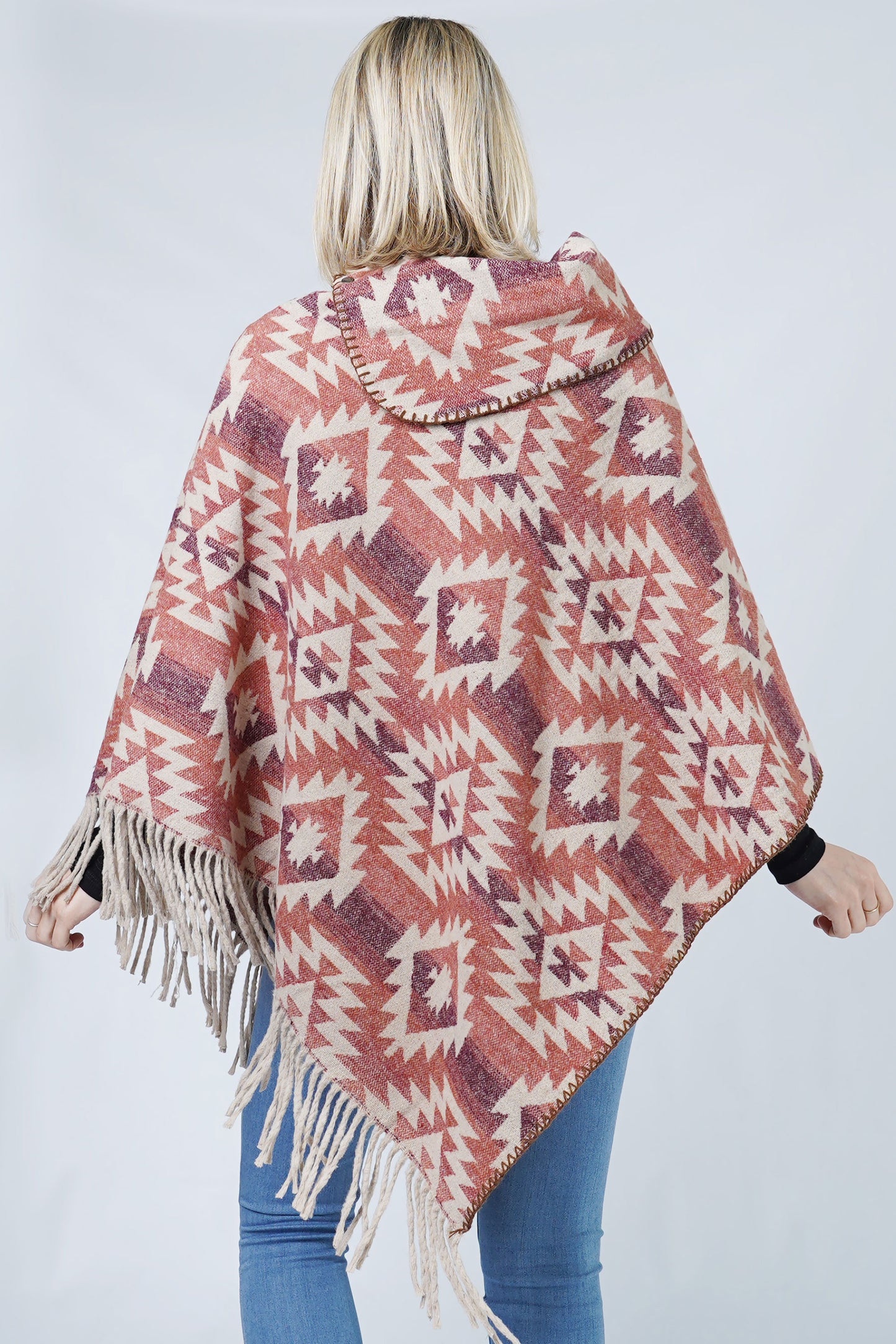 WESTERN PATTERN PONCHO W/TASSEL