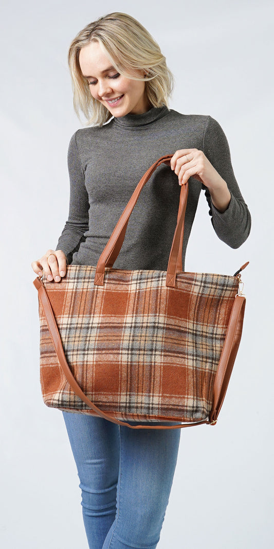 PLAID WEEKEND TOTE BAG + POUCH