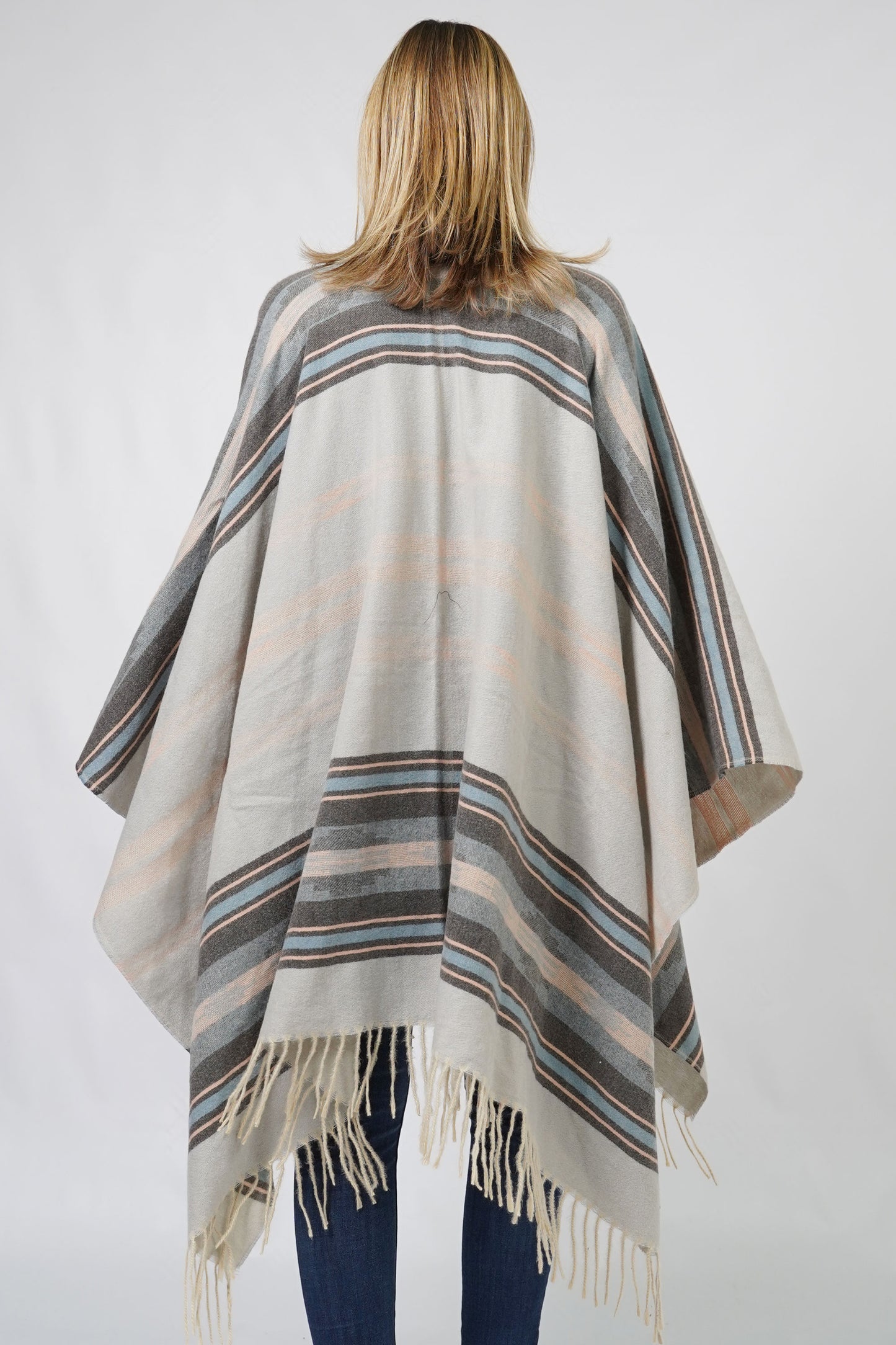 AZTEC PATTERN CAPE W/FRINGE