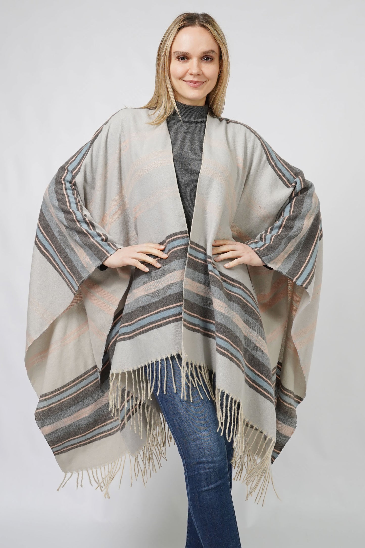 AZTEC PATTERN CAPE W/FRINGE