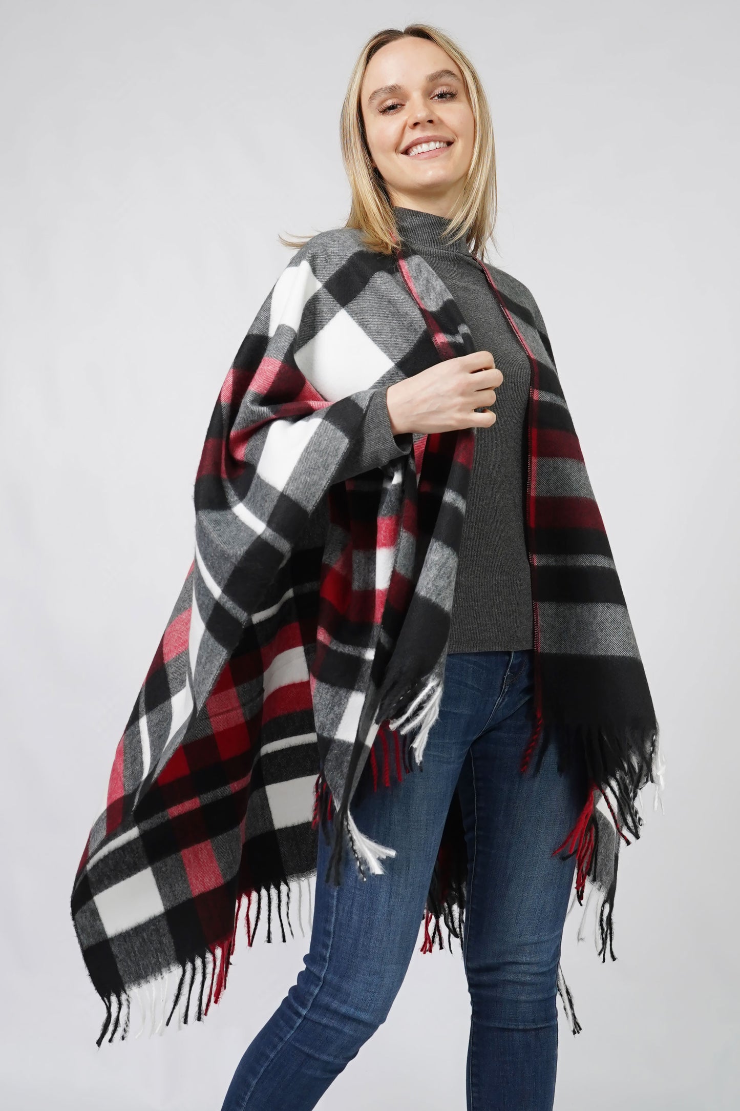 PLAID CAPE W/FRINGE