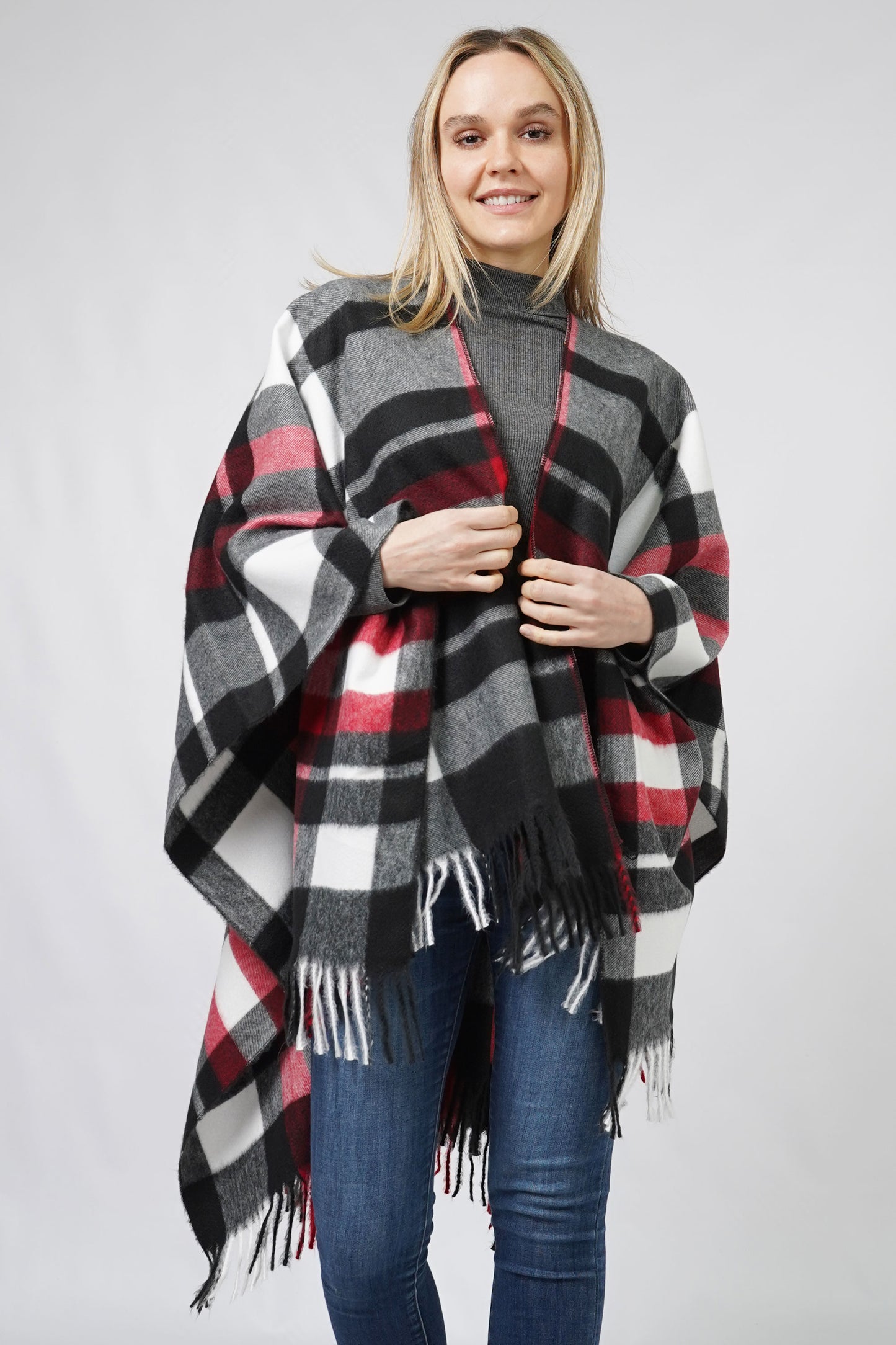 PLAID CAPE W/FRINGE