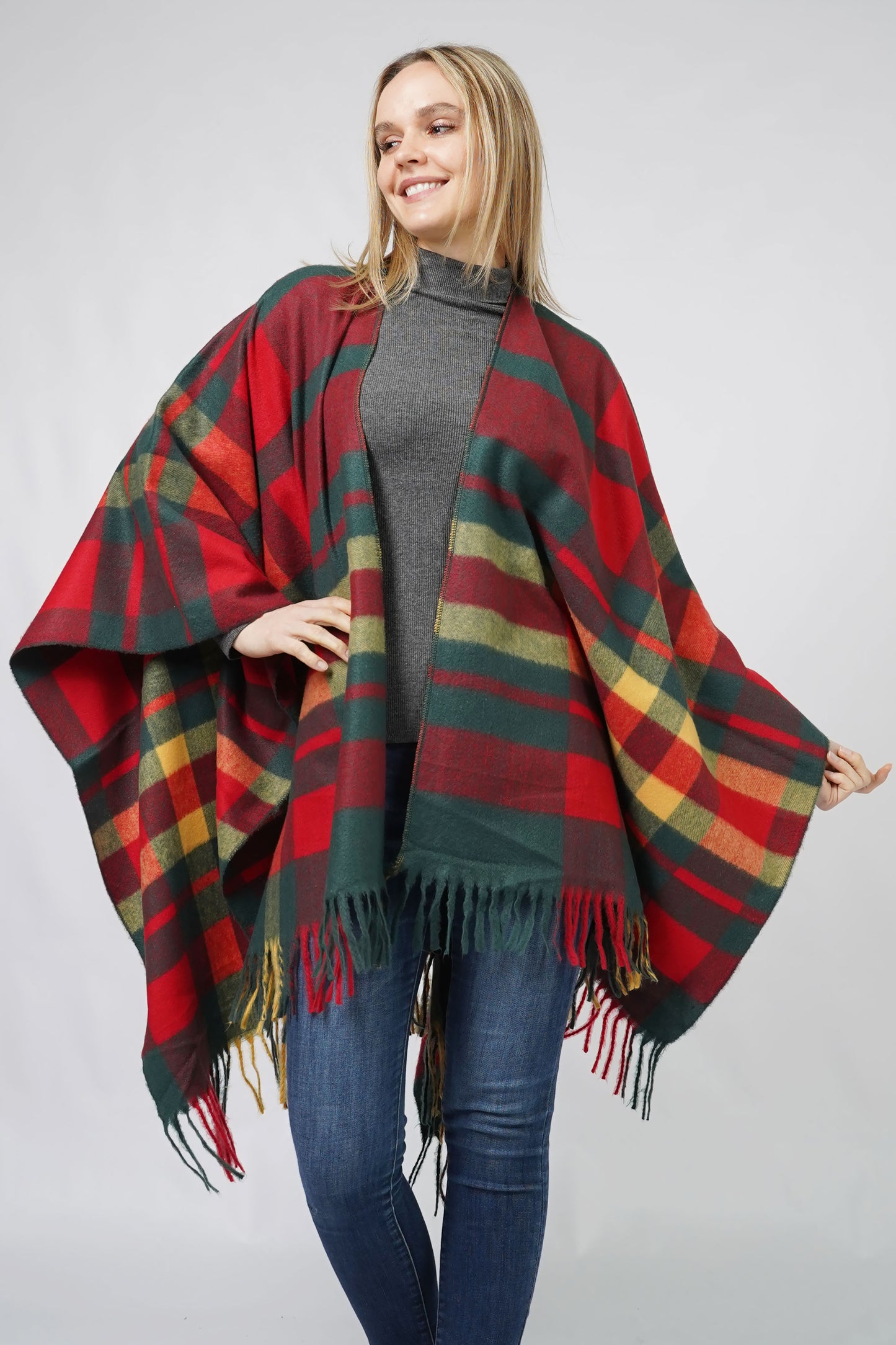 PLAID CAPE W/FRINGE