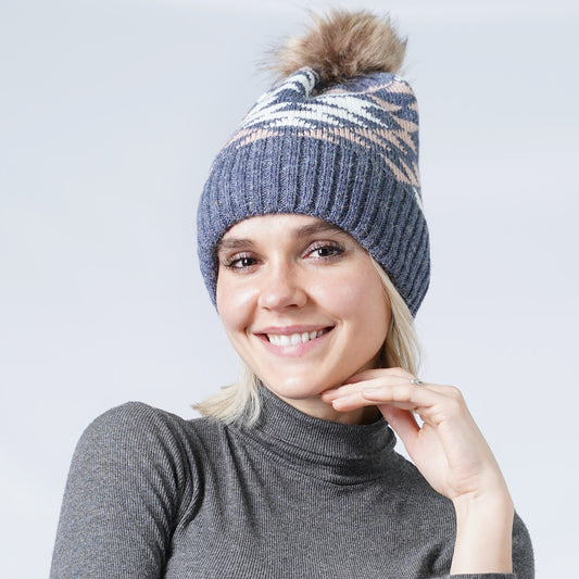 WESTERN KNIT BEANIE W/POMPOM