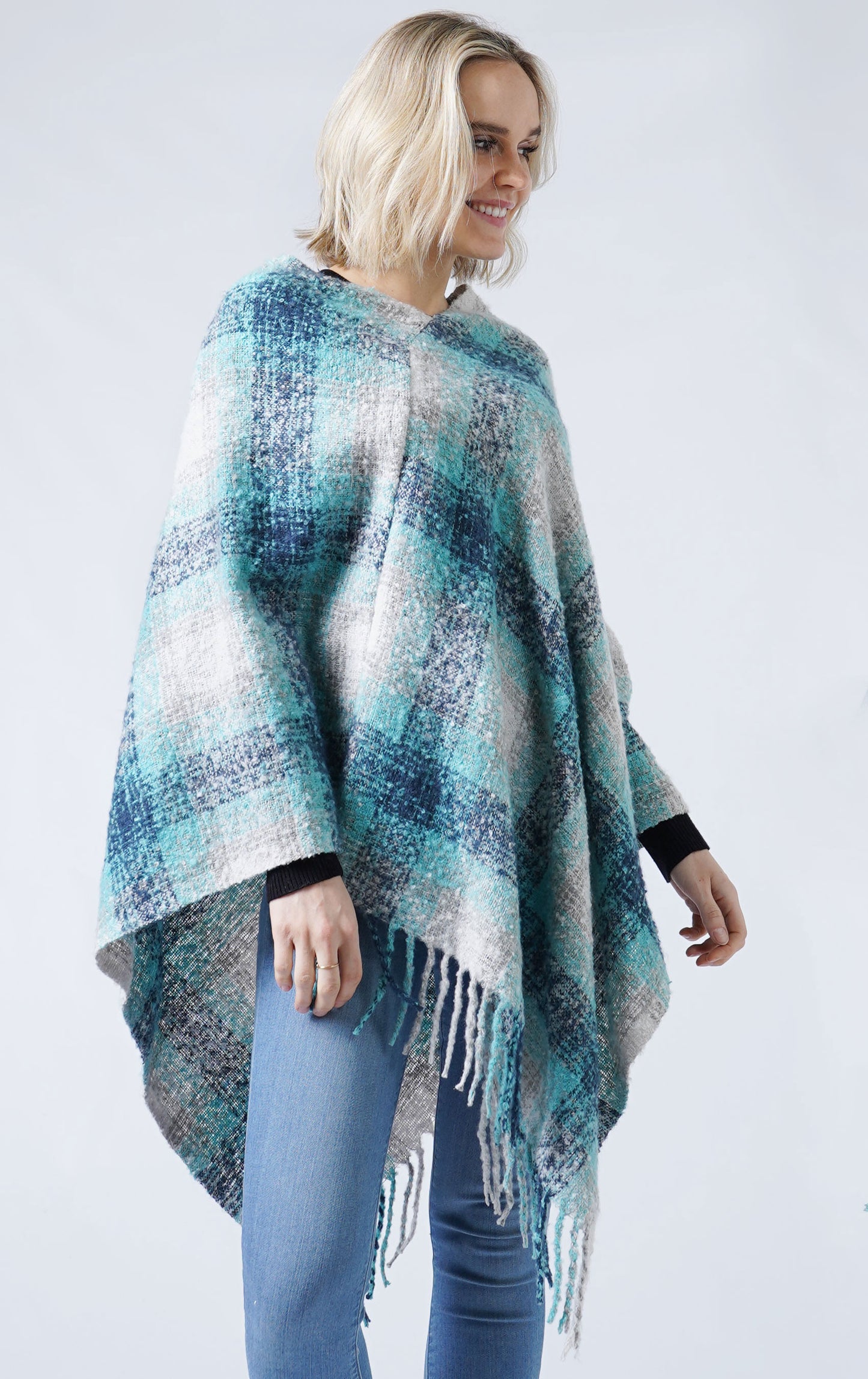 PLAID PONCHO WITH FRINGE