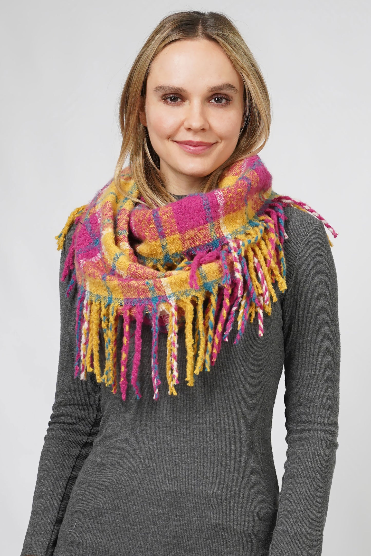 PLAID INFINITY SCARF W/FRINGE