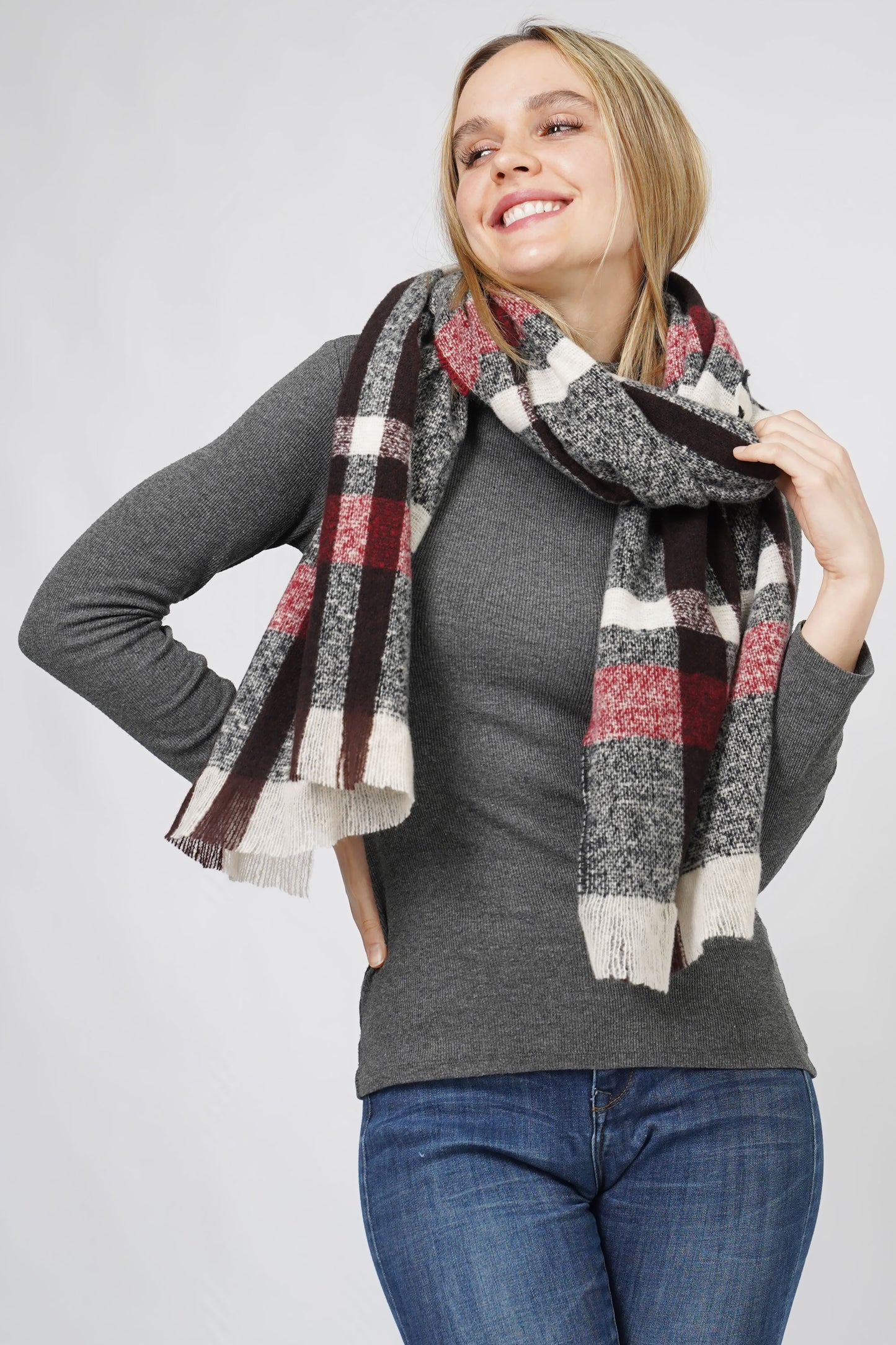 PLAID OBLONG SCARF WITH FRAYED EDGE