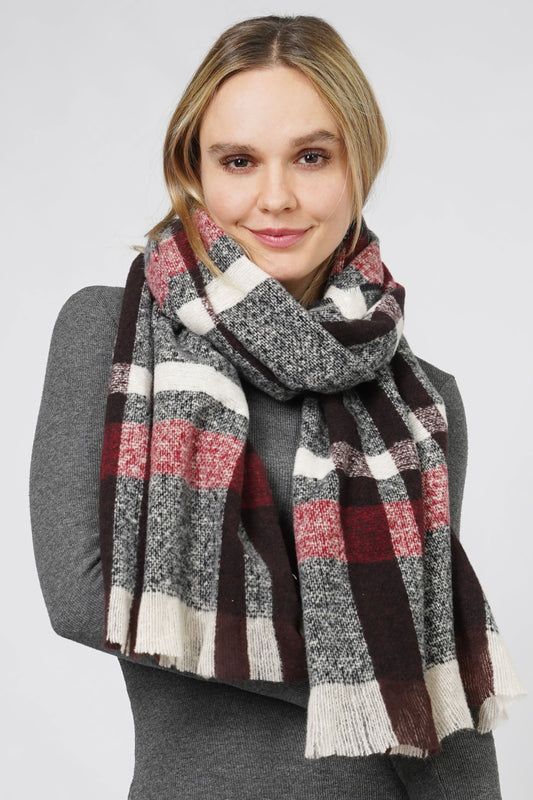 PLAID OBLONG SCARF WITH FRAYED EDGE