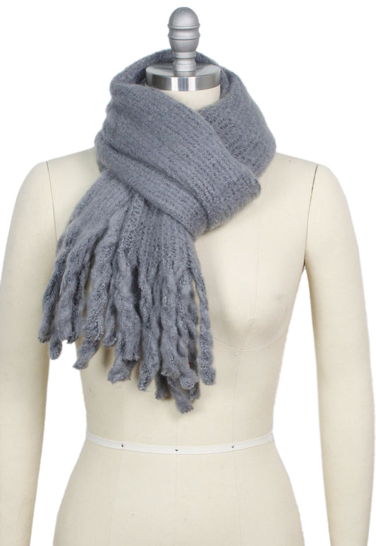 CHUNKY TASSEL OBLONG SCARF