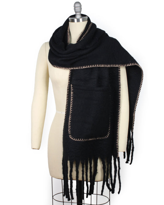 EDGE STITCH POCKET SHAWL W/TASSEL