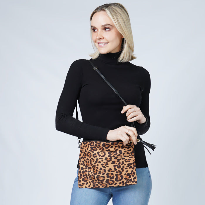 LEOPARD PRINT CROSSBODY/CLUTCH BAG