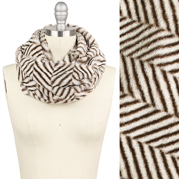 HERRINGBONE PRINT FUR TWISTED TUBE