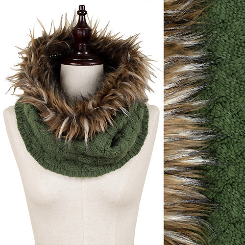 CABLE KNIT TUBE SCARF WITH FAUX FUR