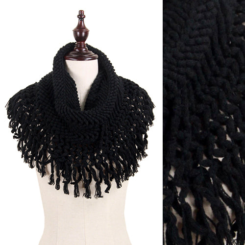 CHEVRON KNIT TUBE SCARF W/ TASSEL