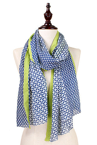 QUATREFOIL PRINT OBLONG SCARF