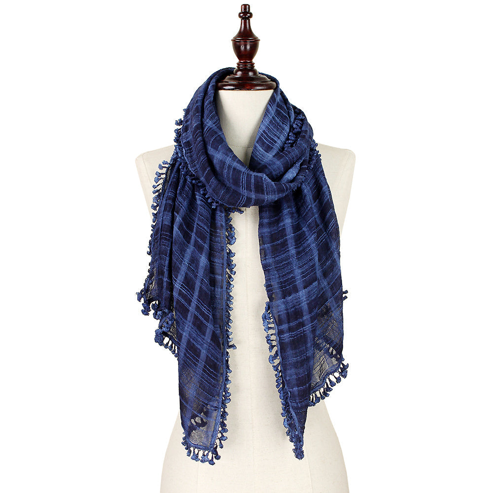 WOVEN CHECK PATTERN 
OBLONG SCARF