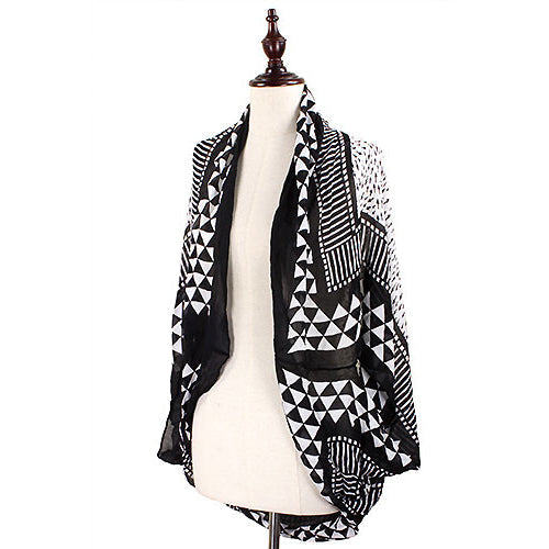 TRIANGLE & ARROW PRINT LIGHT SHRUG 
VEST