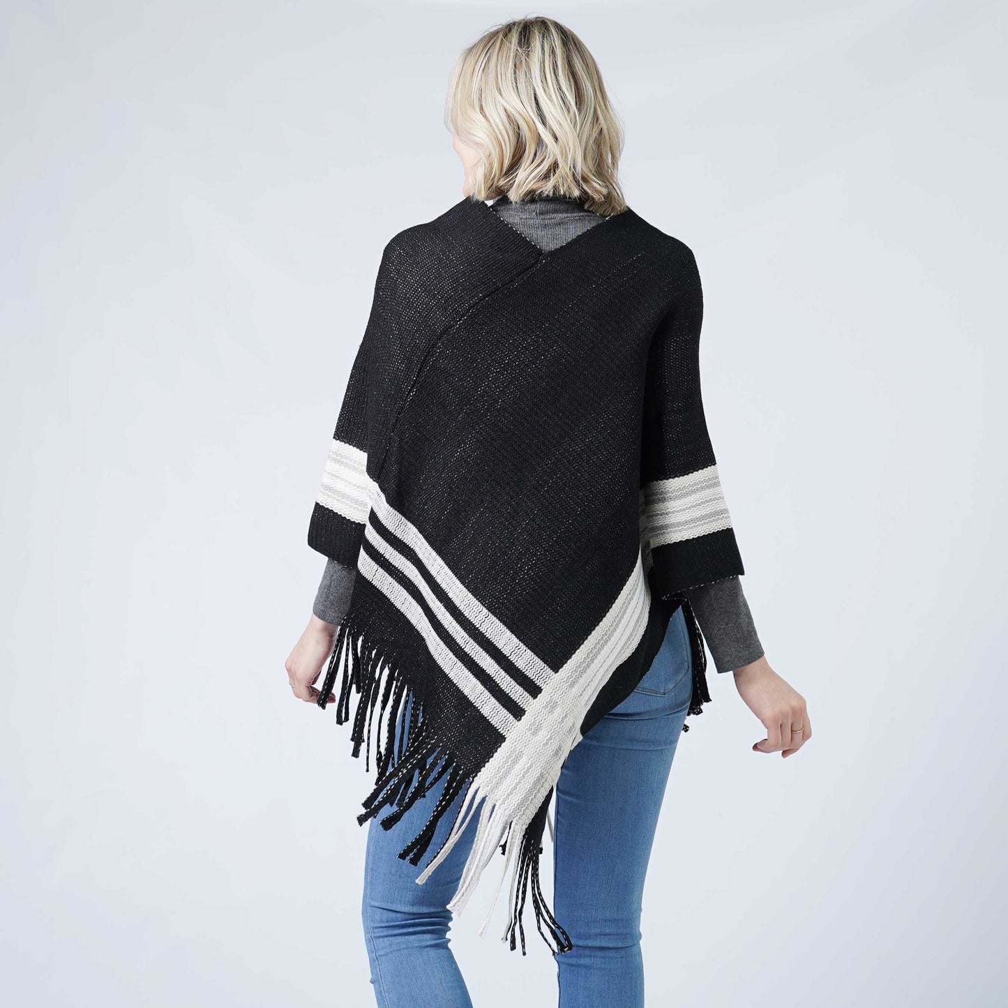 KNIT PONCHO W/TASSEL