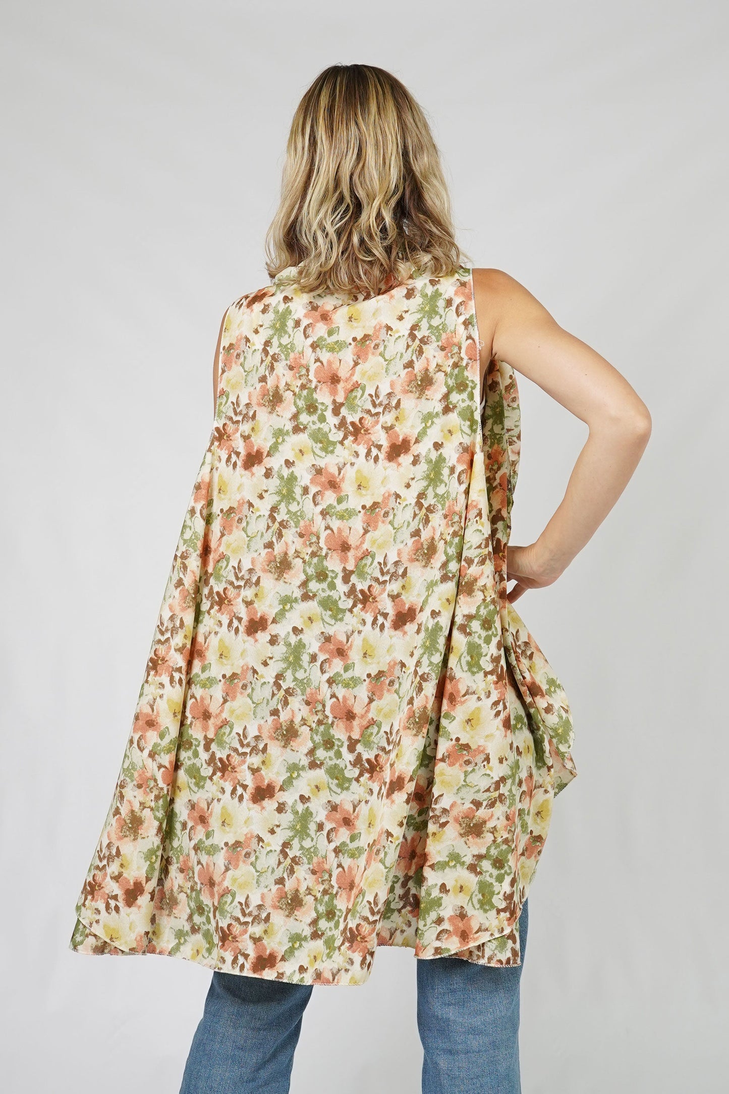 FLOWER PRINT ROUND CHIFFON VEST