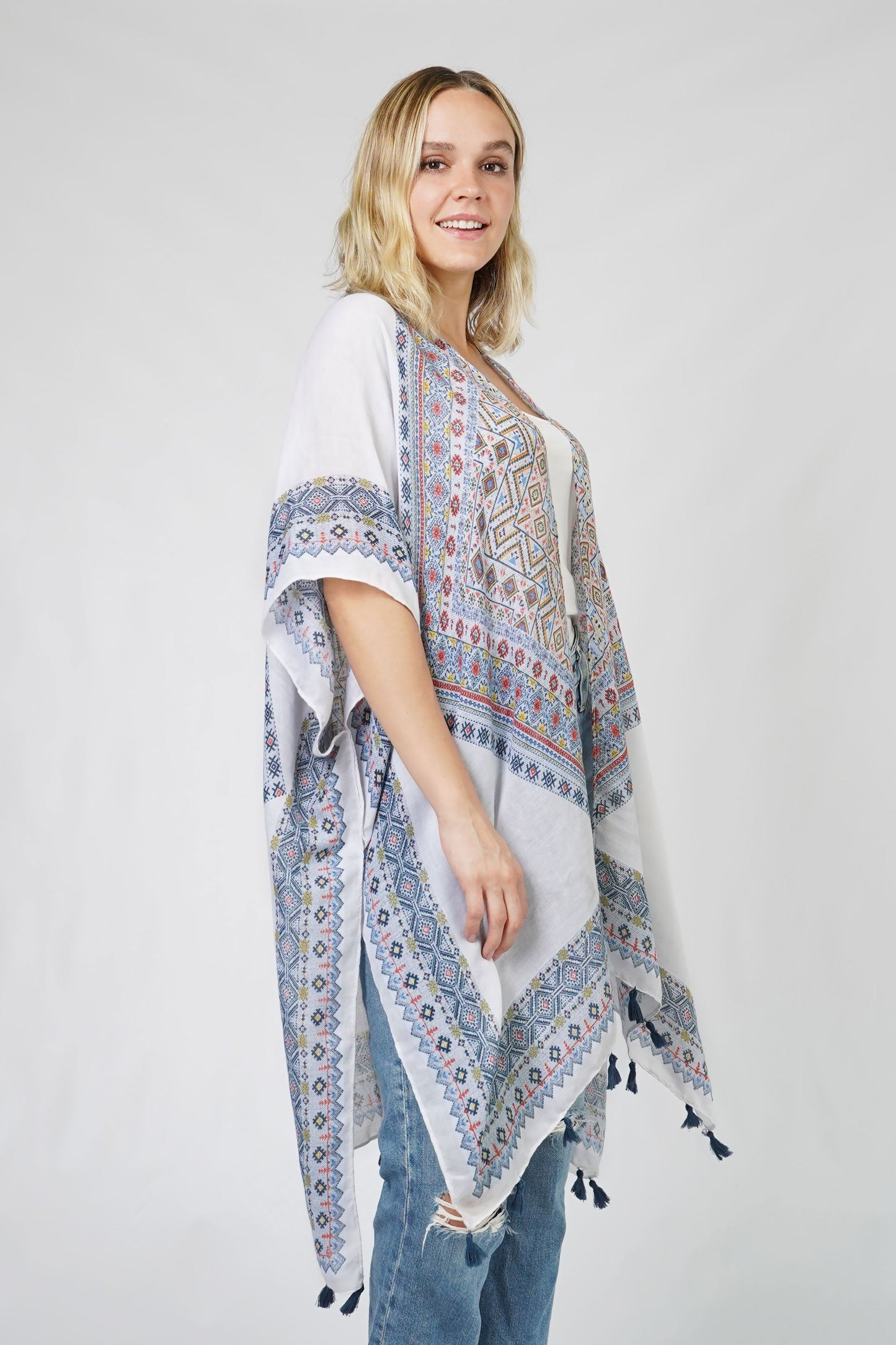 ETHNIC PRINT KIMONO W/TASSEL