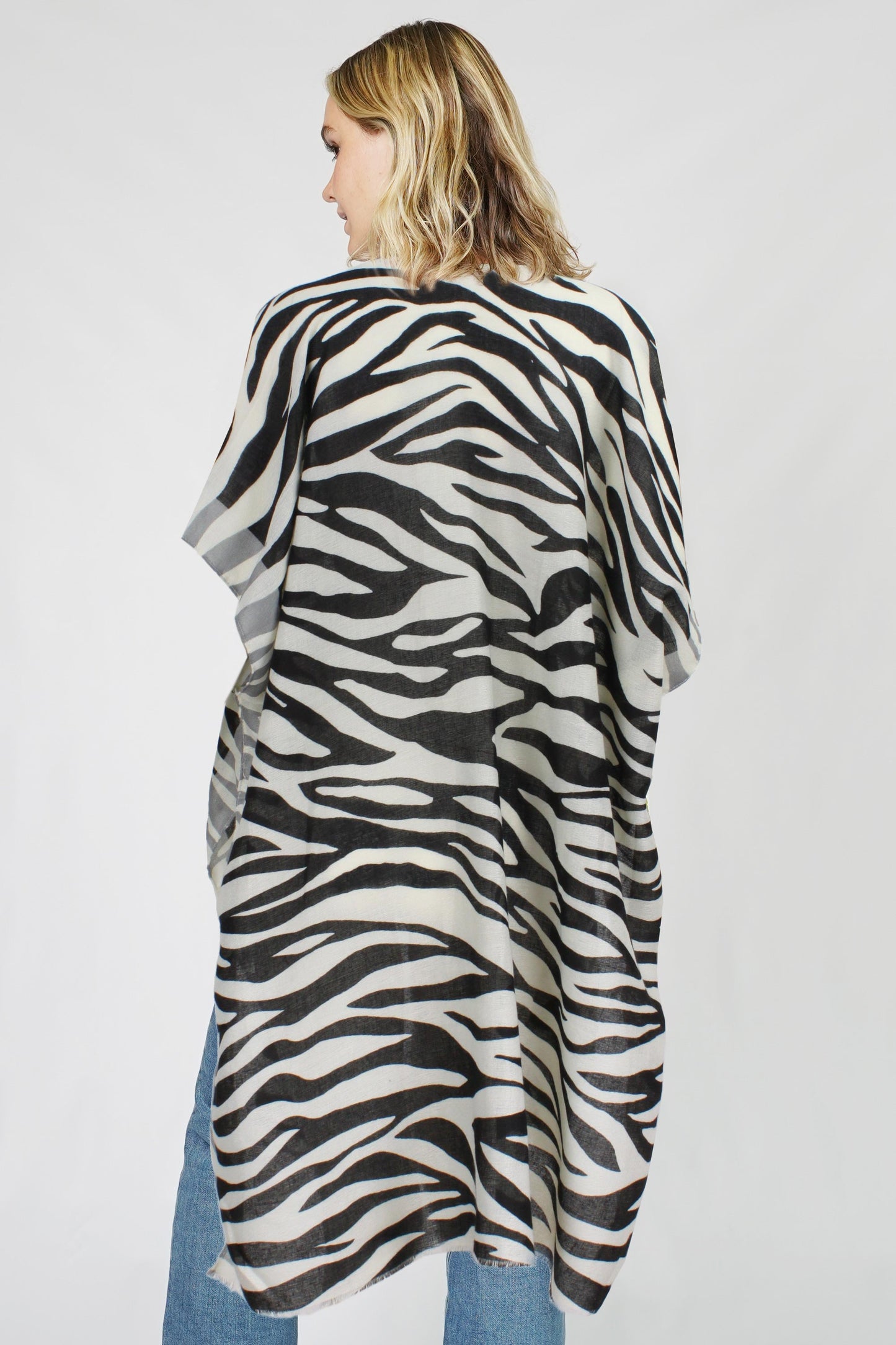 ANIMAL PRINT KIMONO VEST